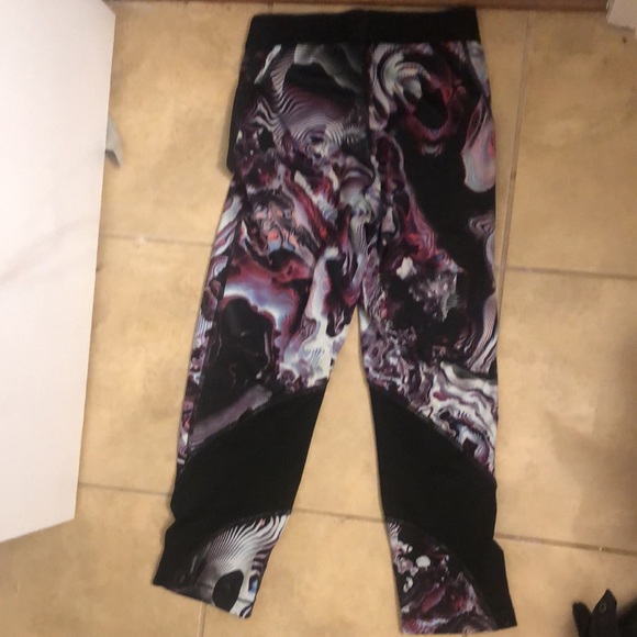 Nike crop leggings never worn - Picture 3 of 3